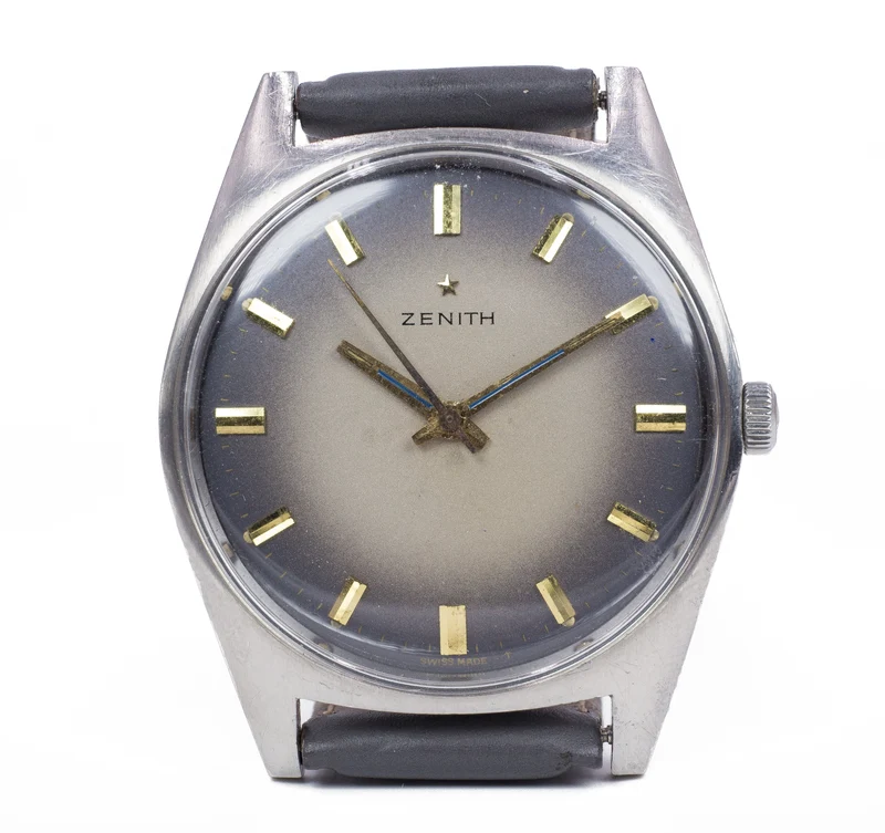 Montre-bracelet vintage en acier Zenith, 70