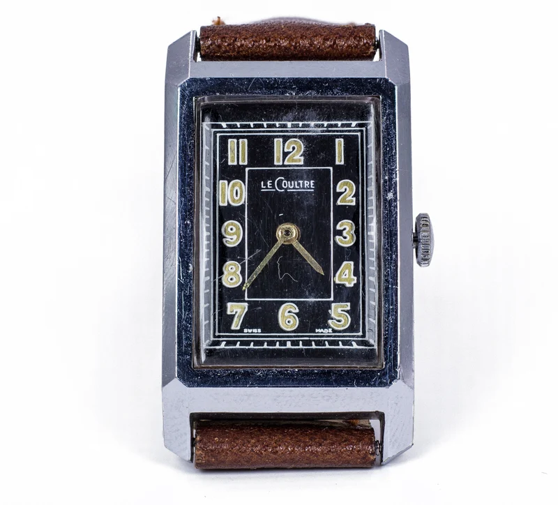 Montre-bracelet vintage LeCoultre en acier, années 40