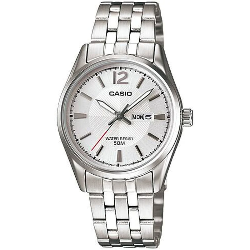Montre Casio Femme LTP-1335D-7A Quartz Analogique Argent